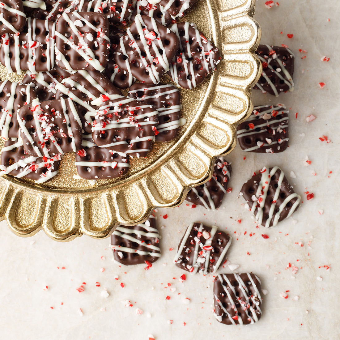 Chocolate Peppermint Pretzels