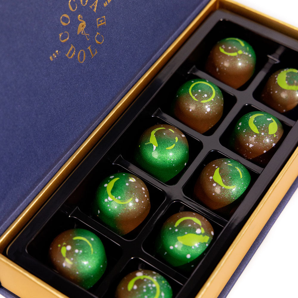 Close-up of pistachio-filled Dubai chocolate bites with crispy toasted phyllo